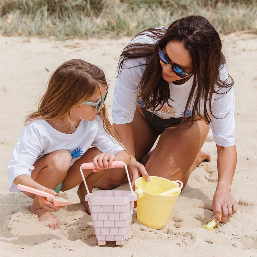 Clovelly castle bucket - new silicone castle-shaped bucket
