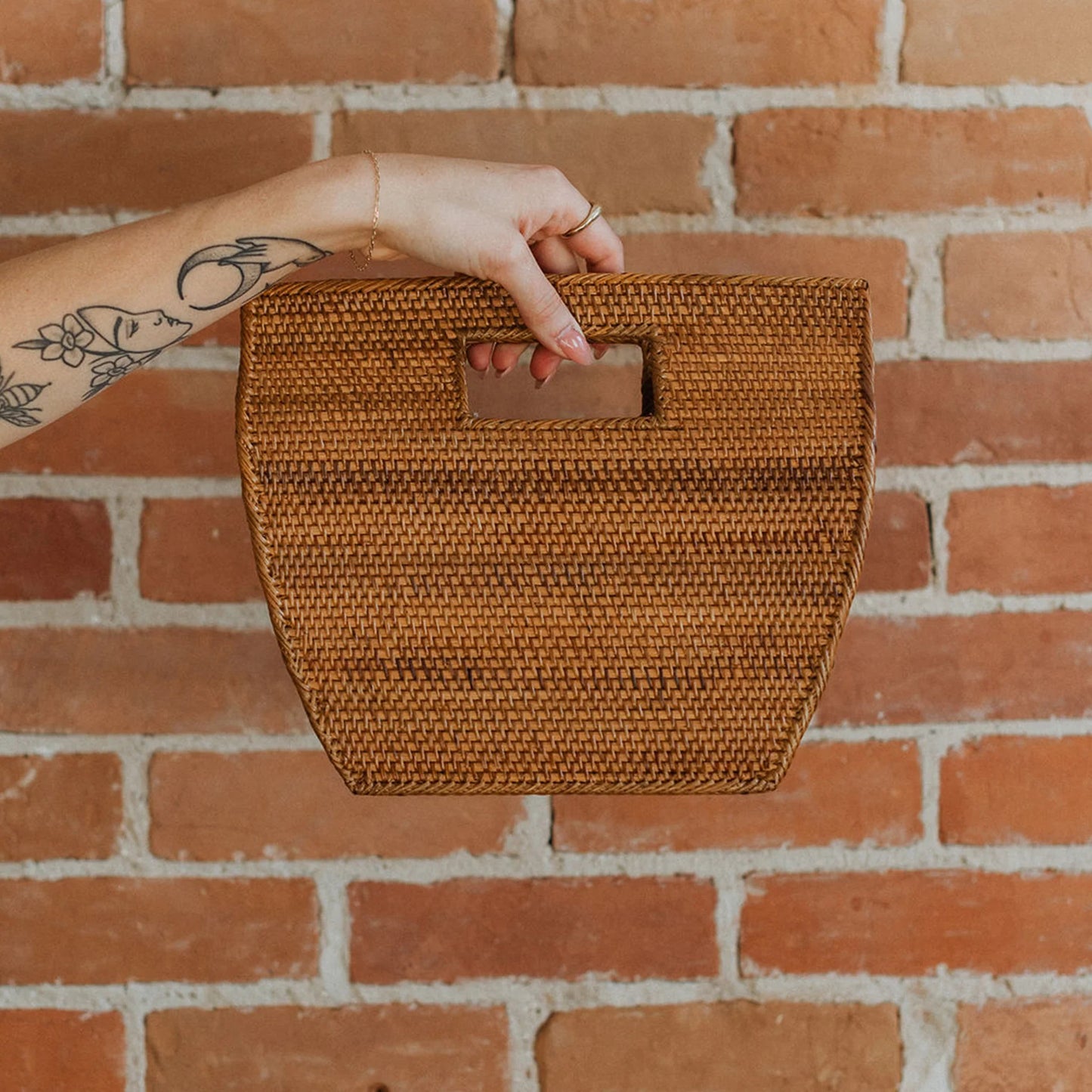 Bali Bag - Cut Out Handbag - Caramel