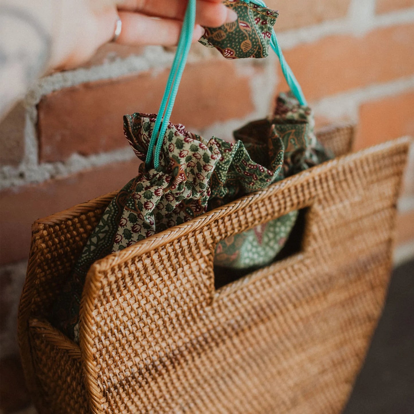 Bali Bag - Cut Out Handbag - Caramel
