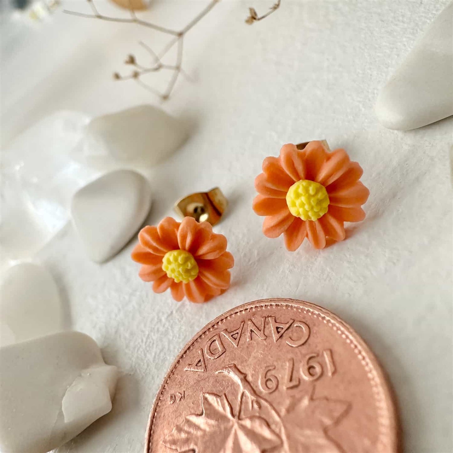Bellis - Porcelain Daisy Stud Earrings in Orange