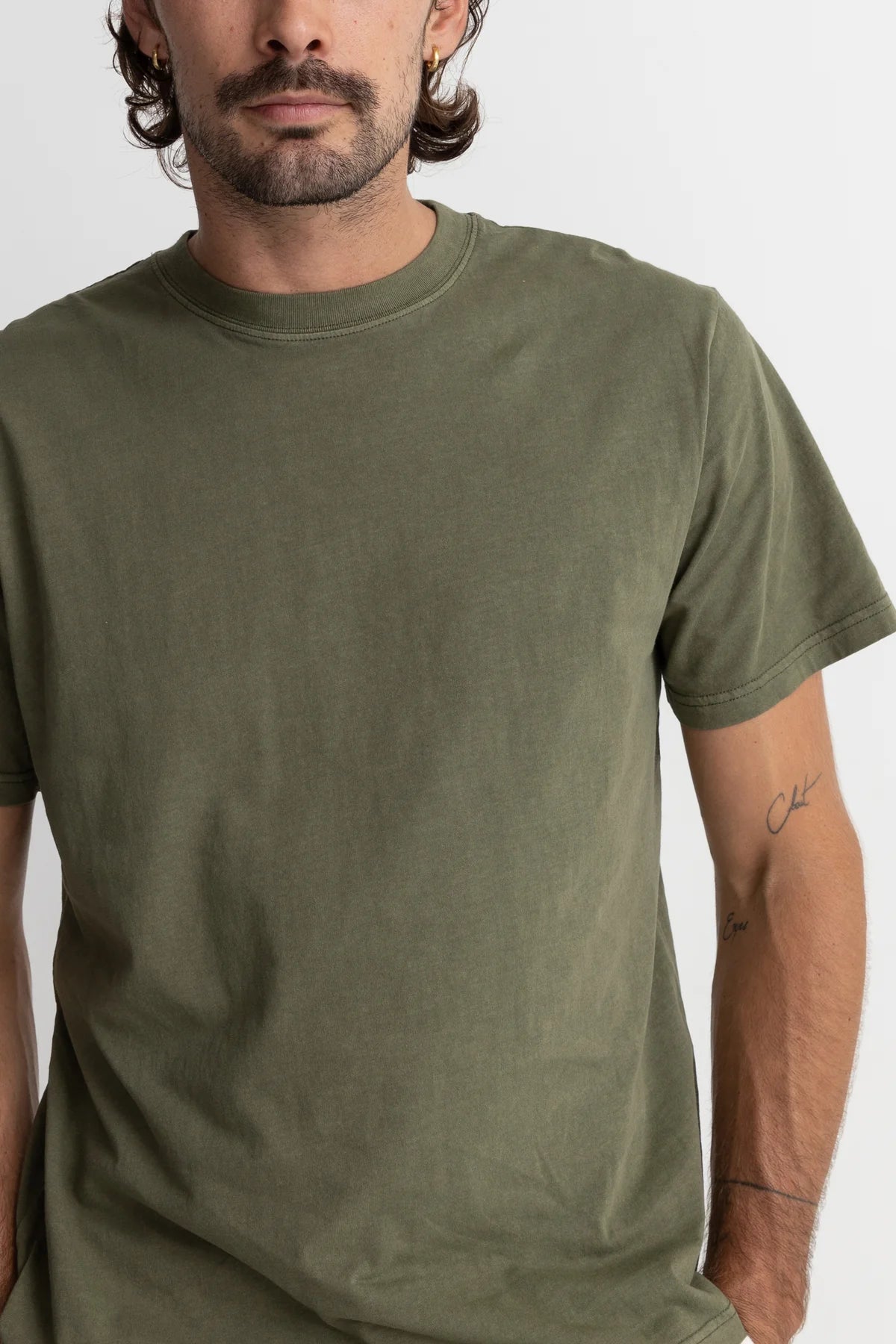 Classic Vintage Tee - Olive
