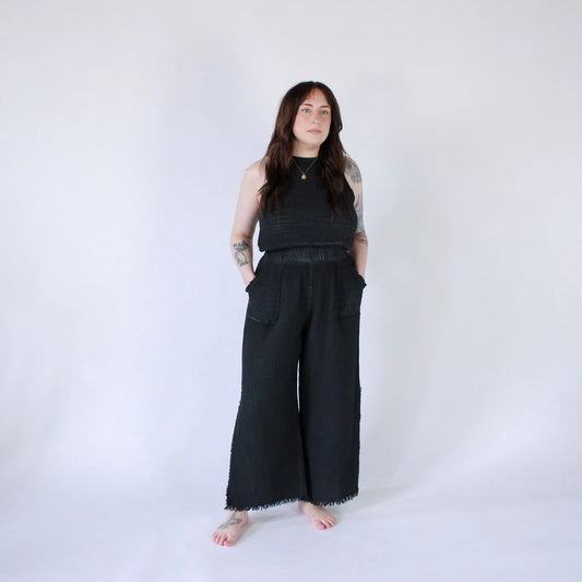 Crinkle Keyhole Tank - One-Sized - Black
