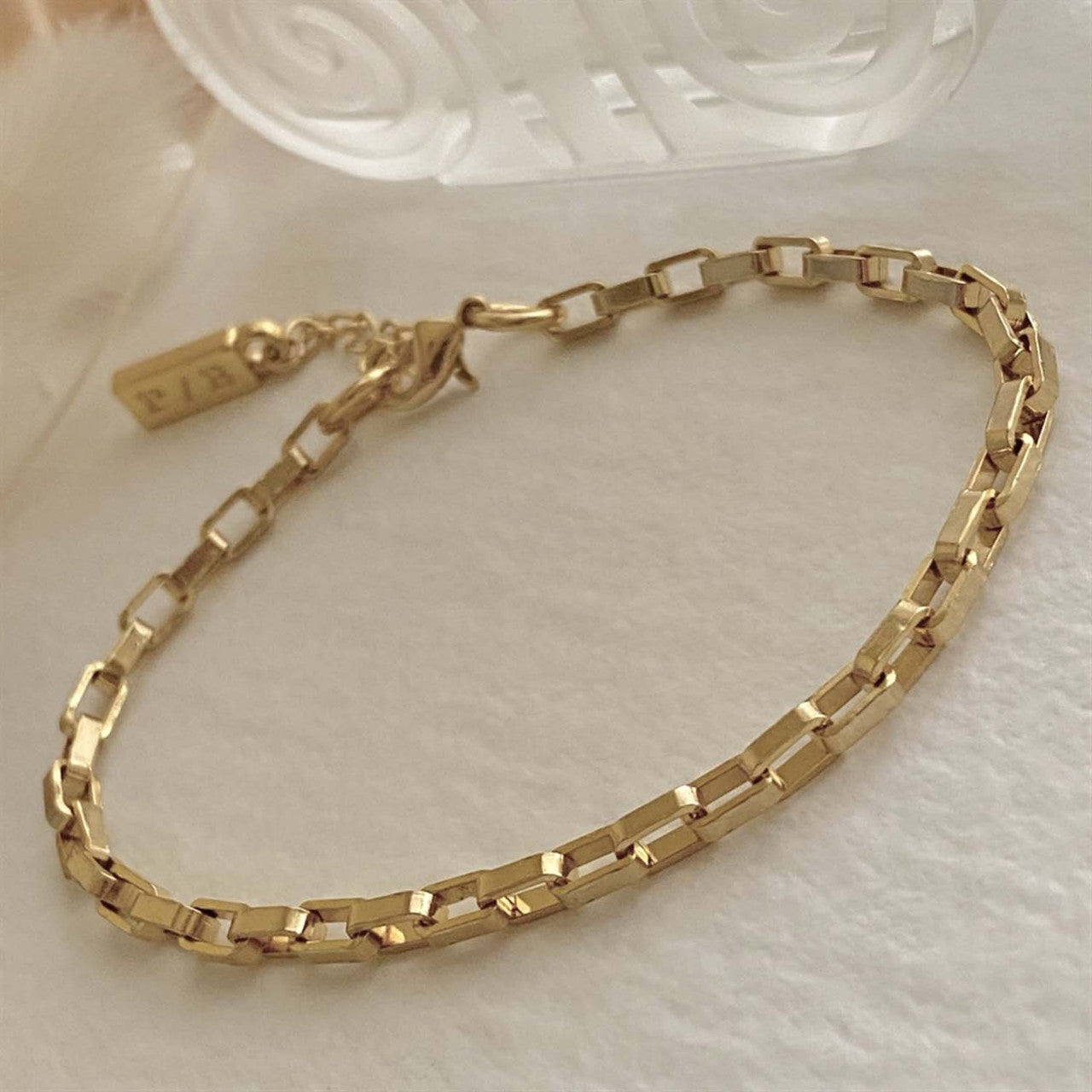Dua Rectangular Box Chain Bracelet - Gold
