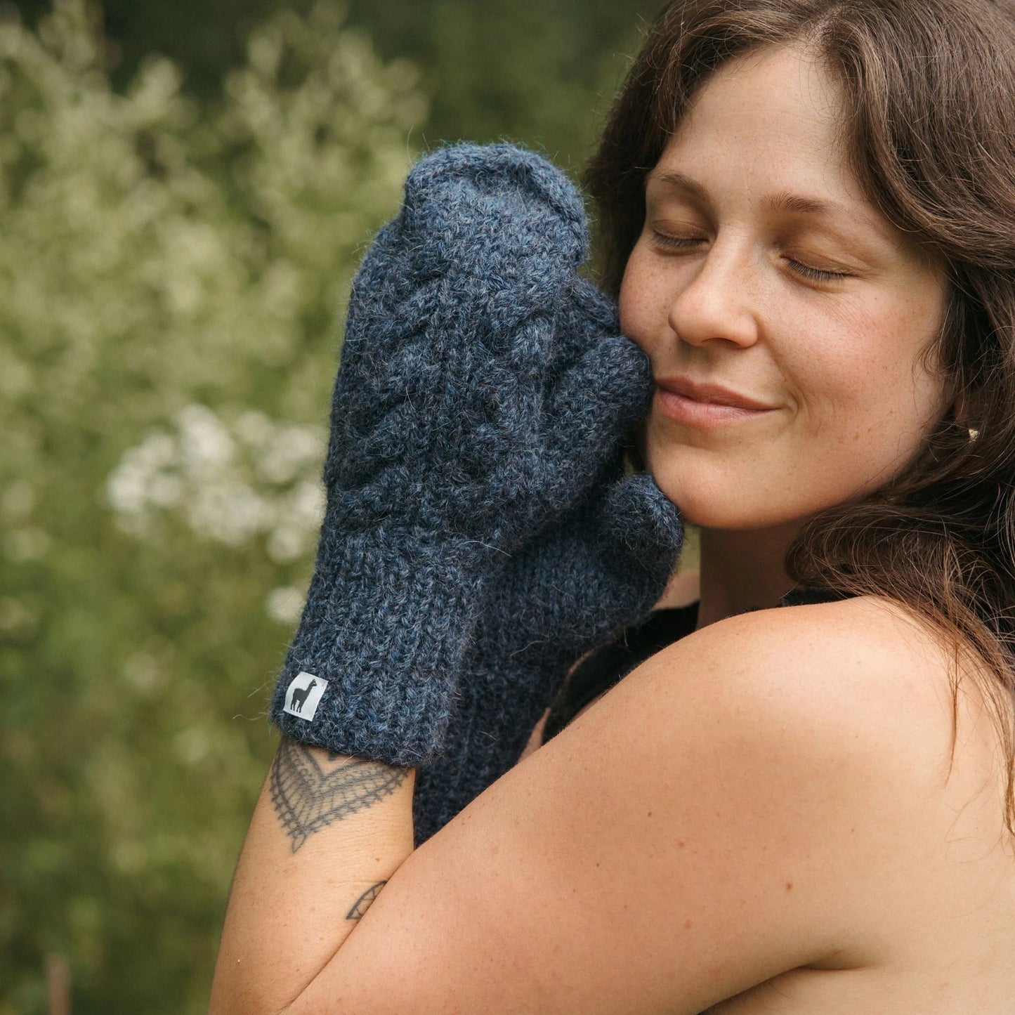 Hand-Knit Alpaca Mittens - Navy
