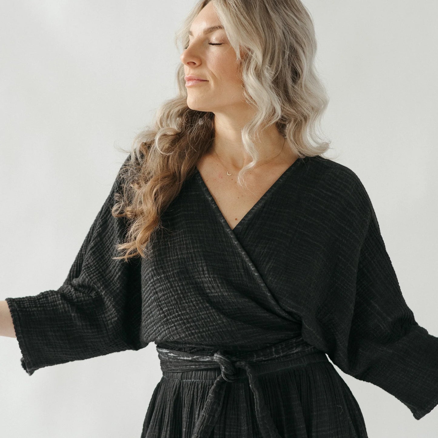 Crinkle Balloon Sleeve Top - One- Sized - Black