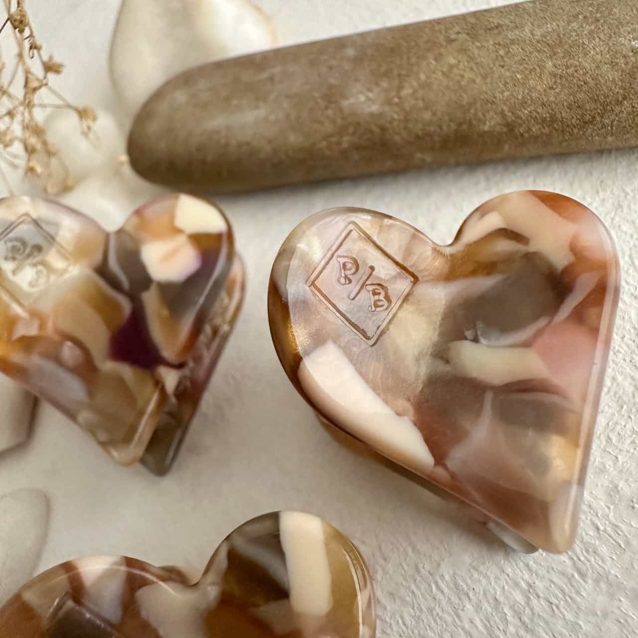 Inima Mini Heart Hair Claw - Peach Pit