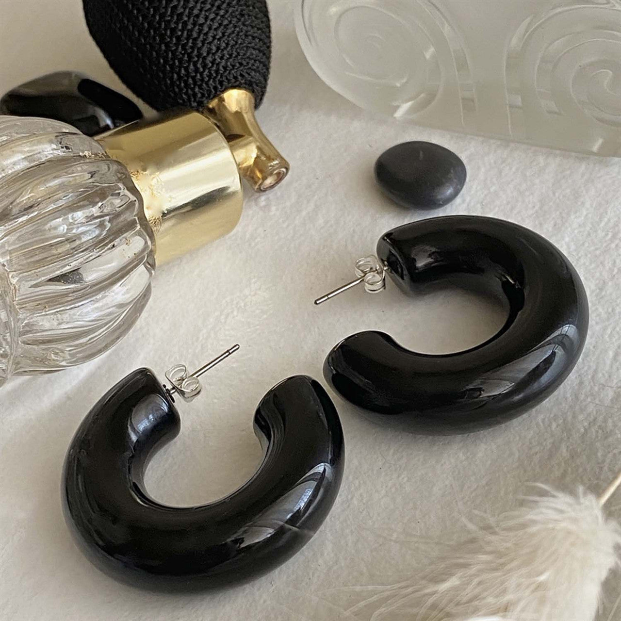 Jean - 35mm Acetate Hoop Earrings in Black