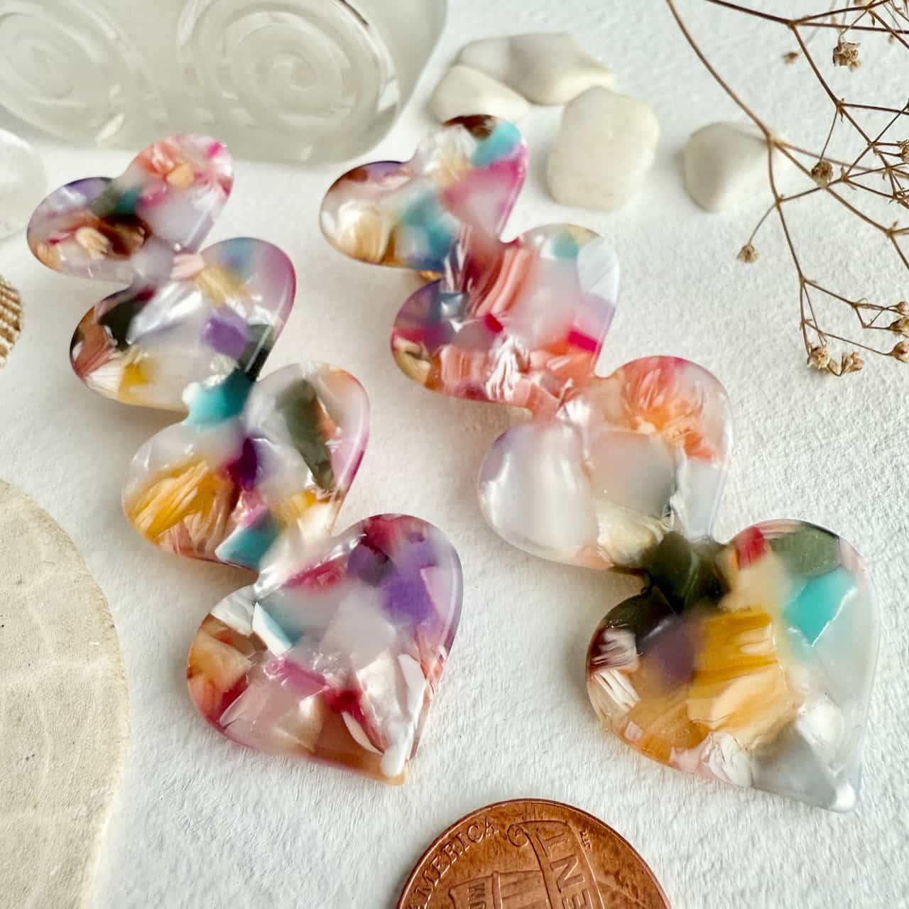 Love is a Battlefield Quadruple Heart Duckbill Hair Clip in Kyoto