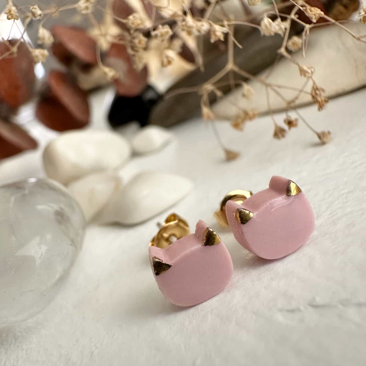 Mew Porcelain Cat Face Stud Earrings in Pink