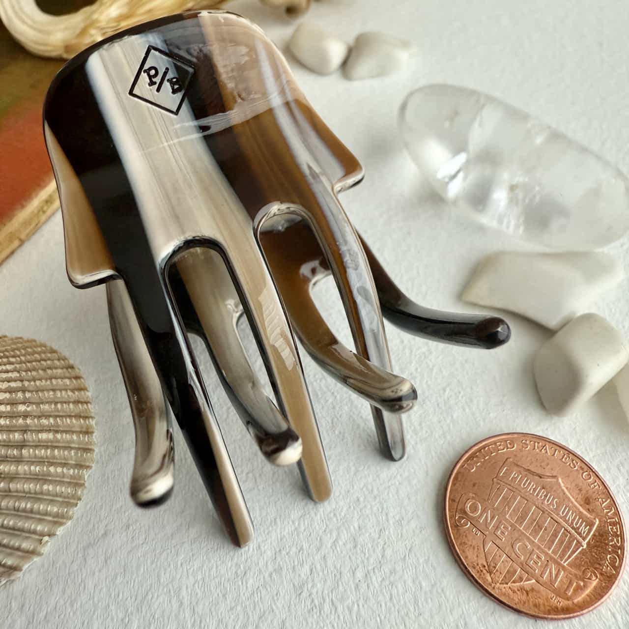 Nobra Mini Hair Claw in Horn
