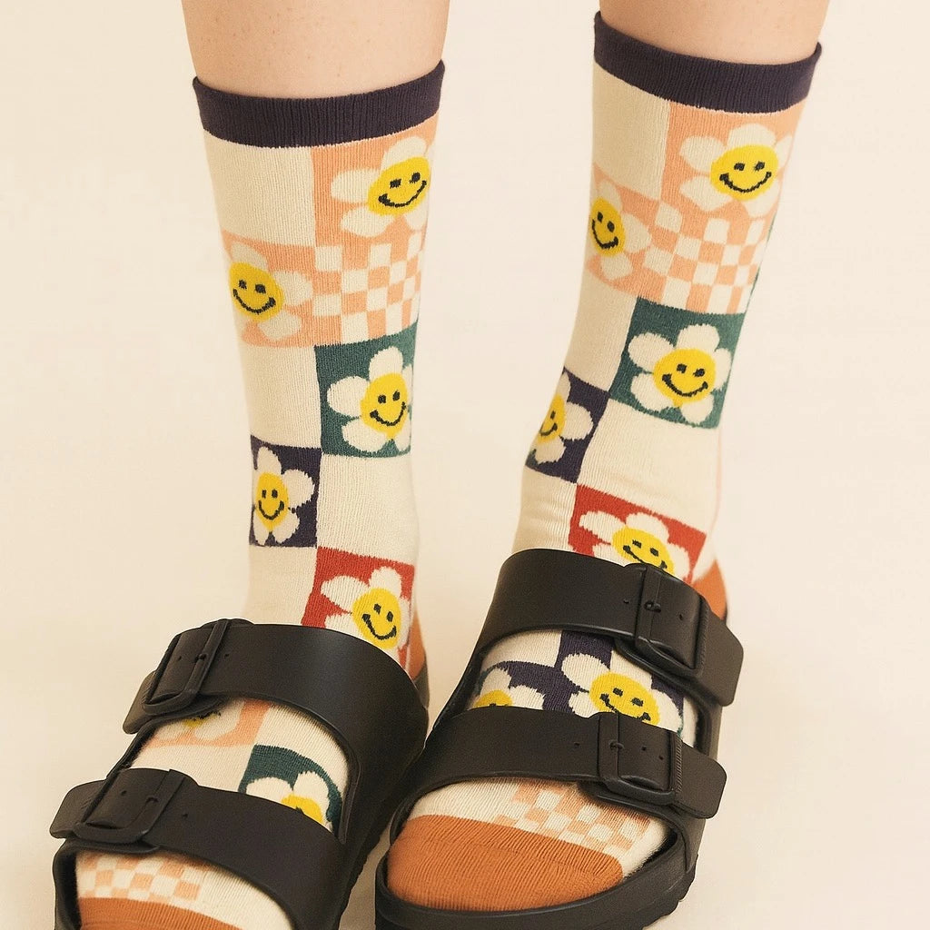 Don't Worry, Be Happy Pattern - Crew Sock