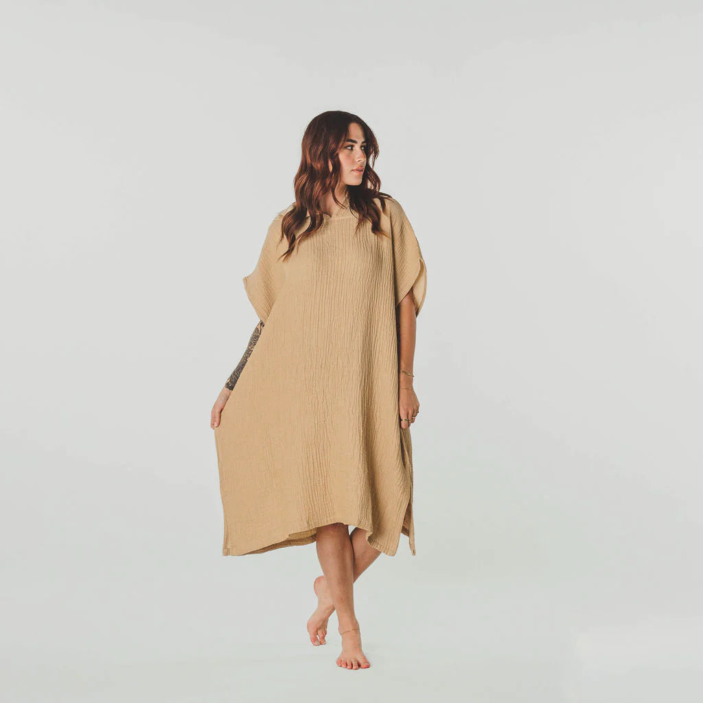 Shoreline Poncho - Sand