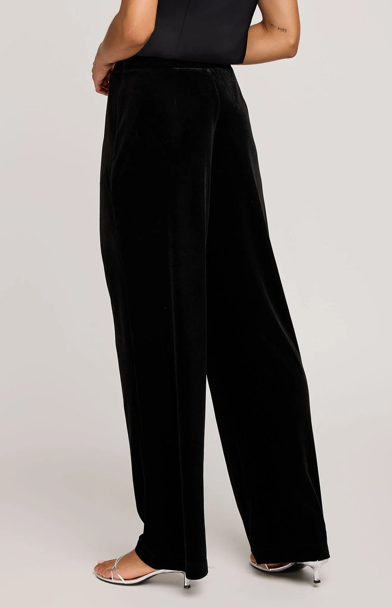 Sylvia Velvet Pant - Black