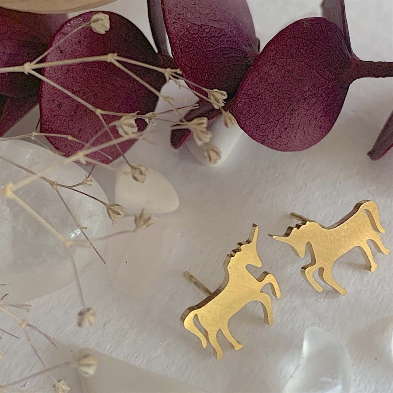 Tesias Unicorn Silhouette Stud Earrings - Gold