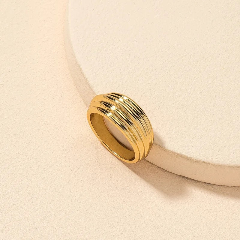 The Maria Ring