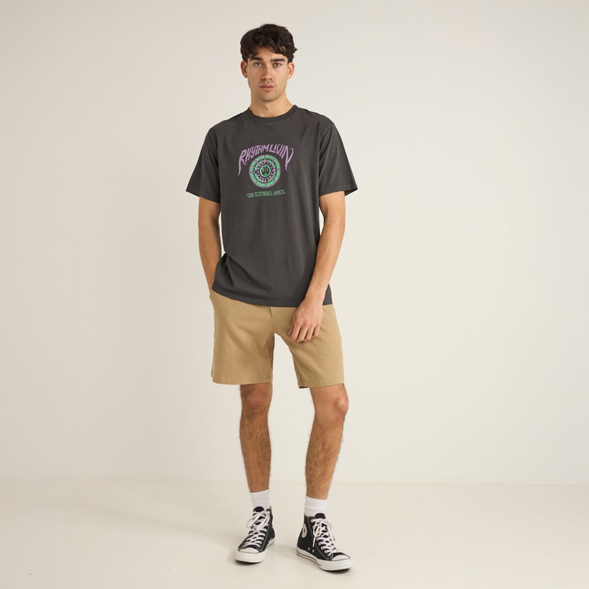 Universal Sound Vintage Short-Sleeve T-Shirt - Vintage Black