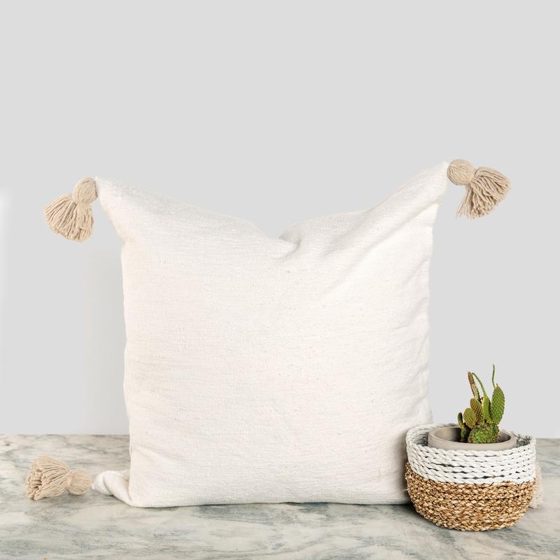 Moroccan Pillow - Beige Pom