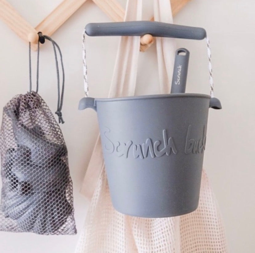 Scrunch Bucket and Spade Set - Warm Grey