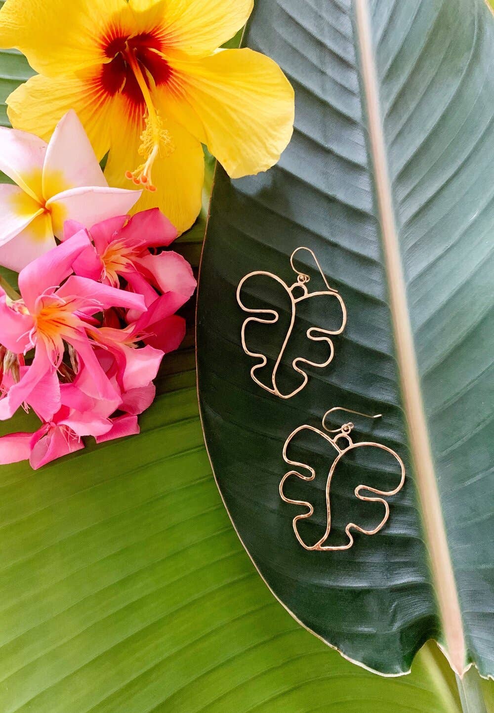 Monstera Silhouette Drop Earrings in Gold