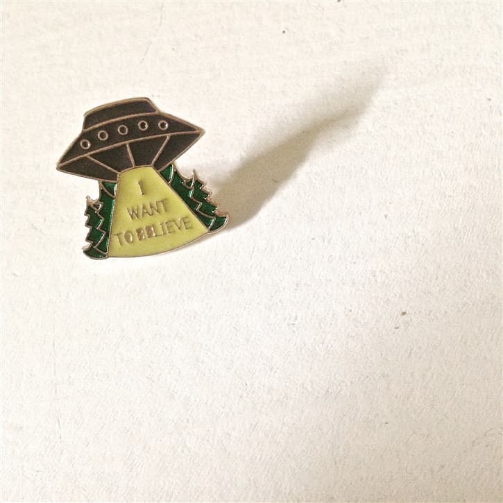 Mulder I Want to Believe Lapel Pin