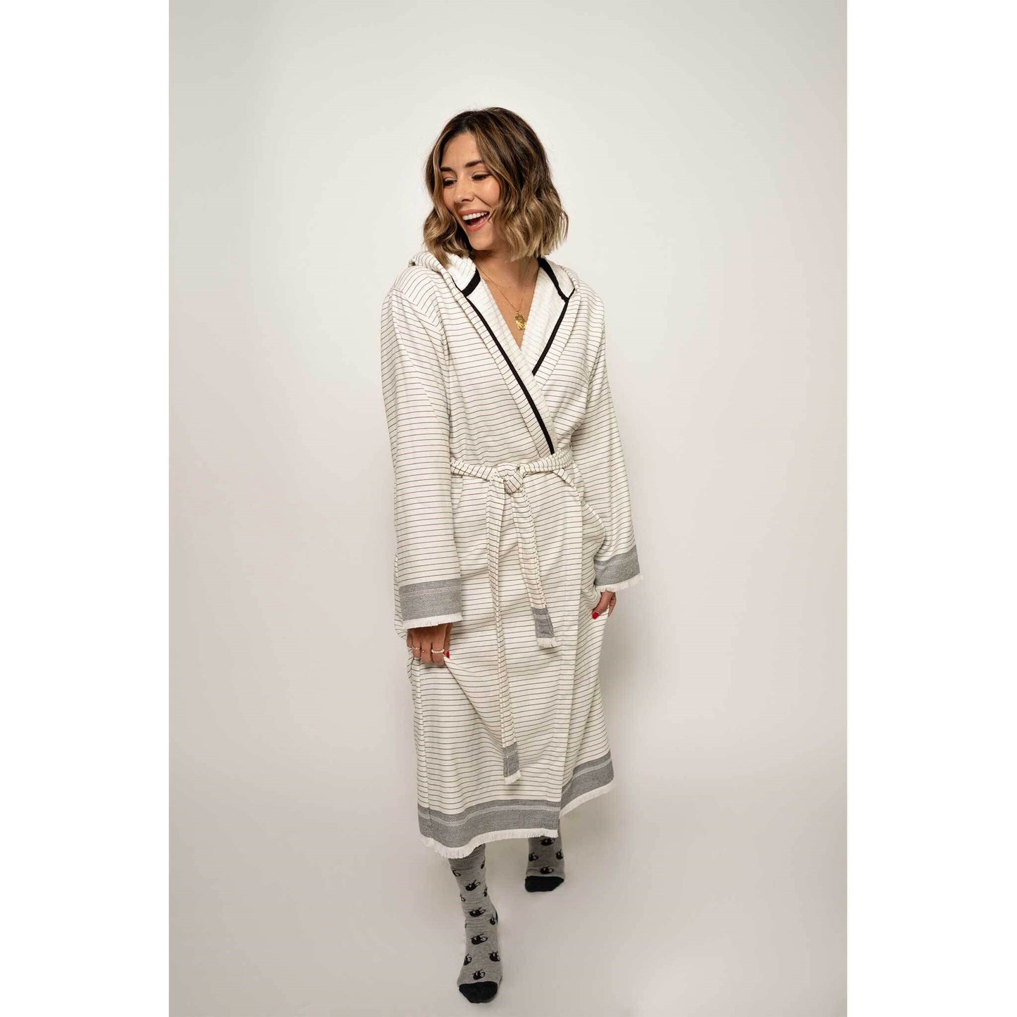 Leo Terry Robe - White