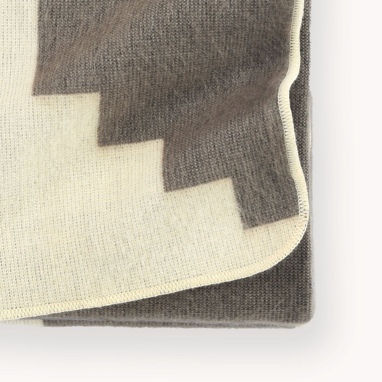 Southwest Throw Blanket - Double Diamond