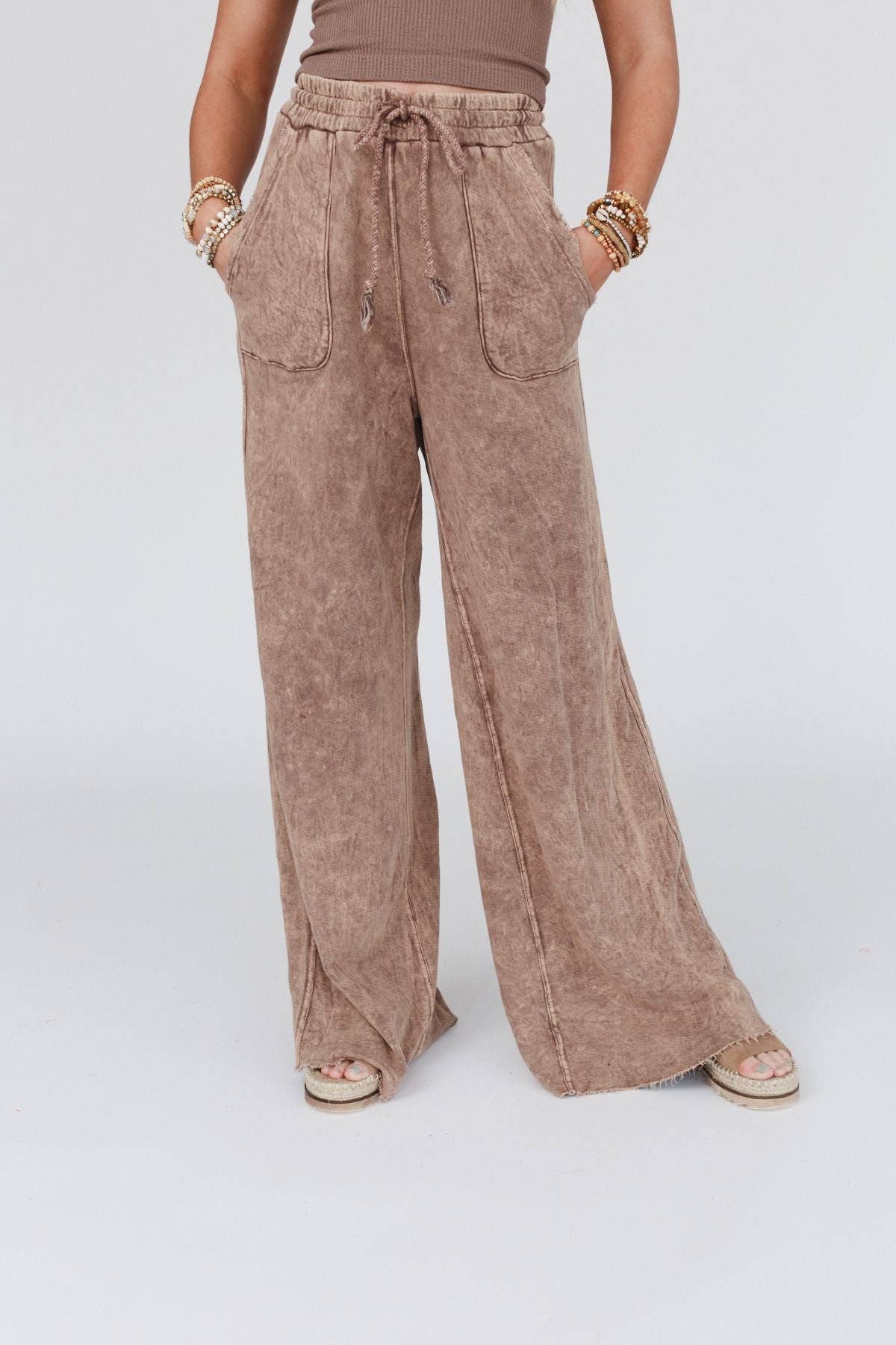 Fall Favorite: Relaxing Robin Wide Leg Pant - New Mocha