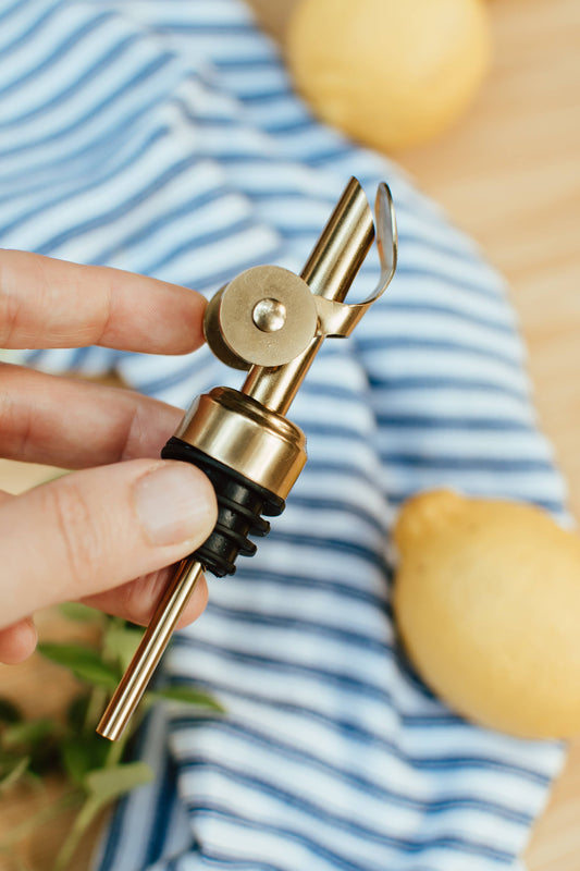 Self Closing Pour Spout - Gold
