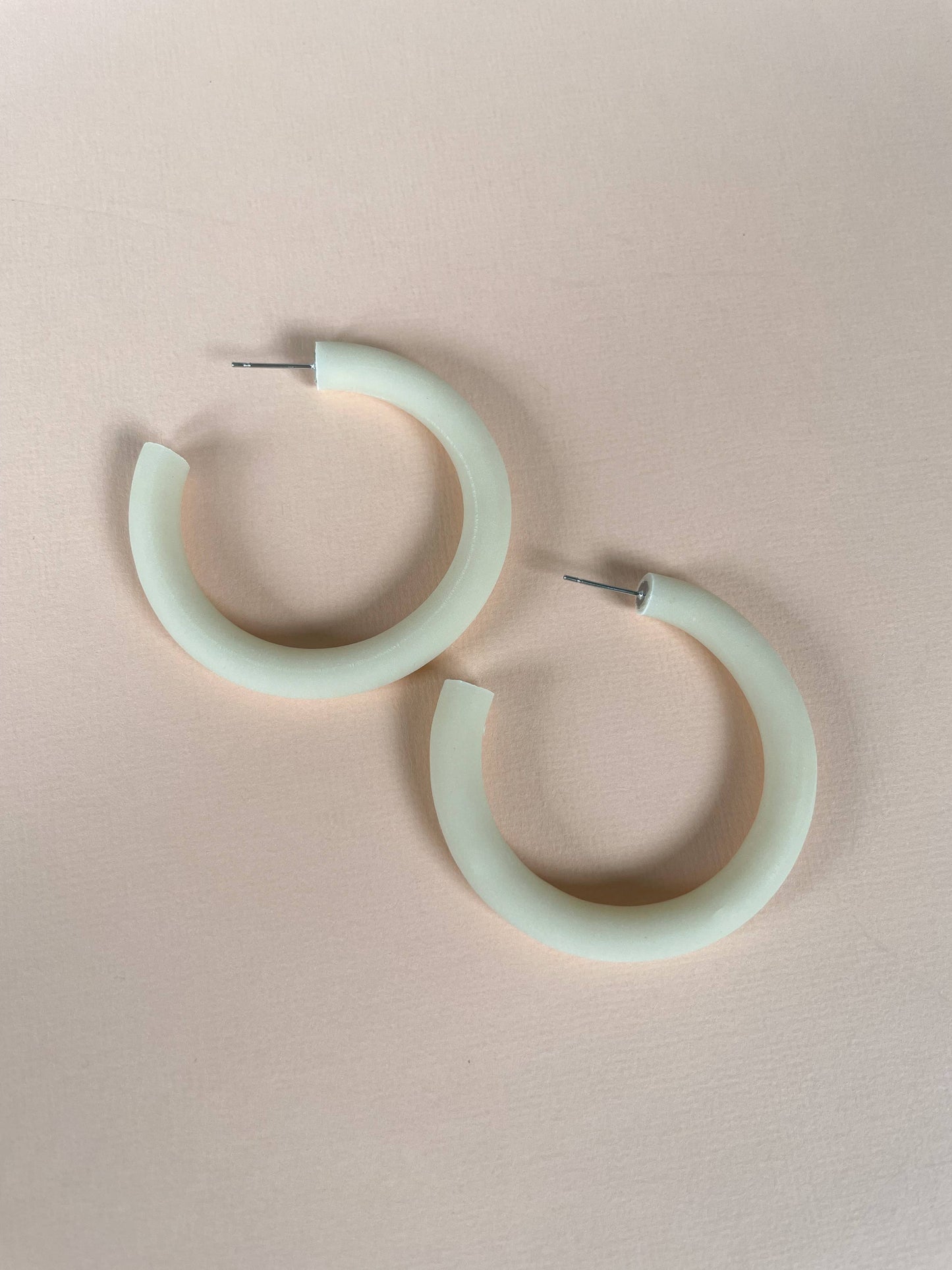 Ellory Hoops in Ivory