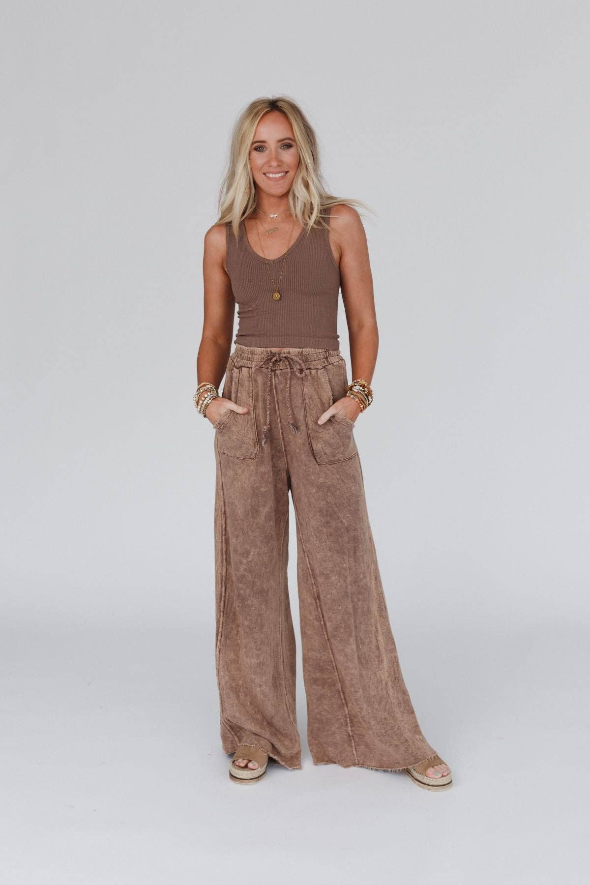 Fall Favorite: Relaxing Robin Wide Leg Pant - New Mocha