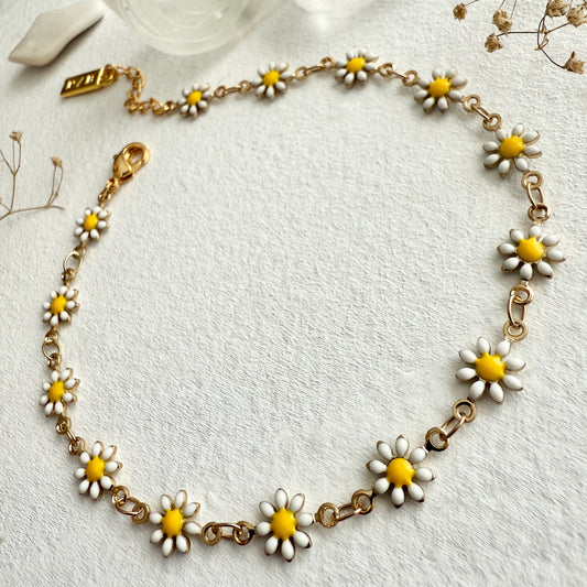 Daisy Jane Flower Chain Anklet in Enamel & Gold