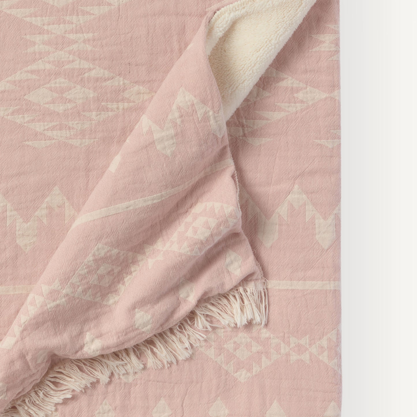 Atlas Fleece Lined Throw - Pink