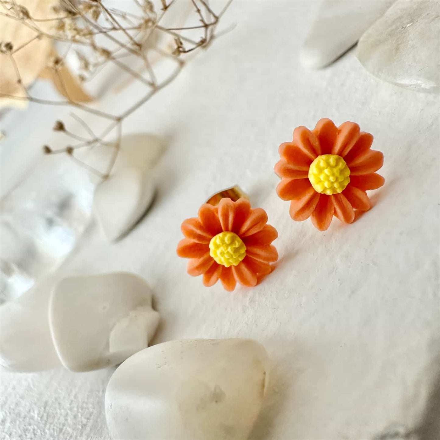 Bellis - Porcelain Daisy Stud Earrings in Orange