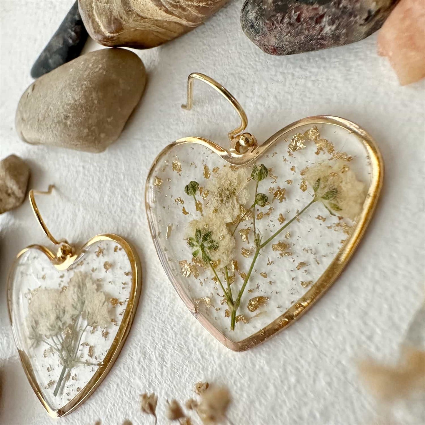 Bronte - Clear Acrylic Heart Earrings with Real Dried Flowers