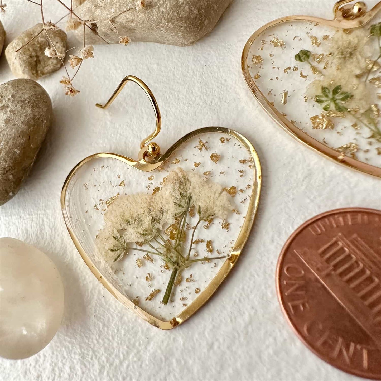 Bronte - Clear Acrylic Heart Earrings with Real Dried Flowers