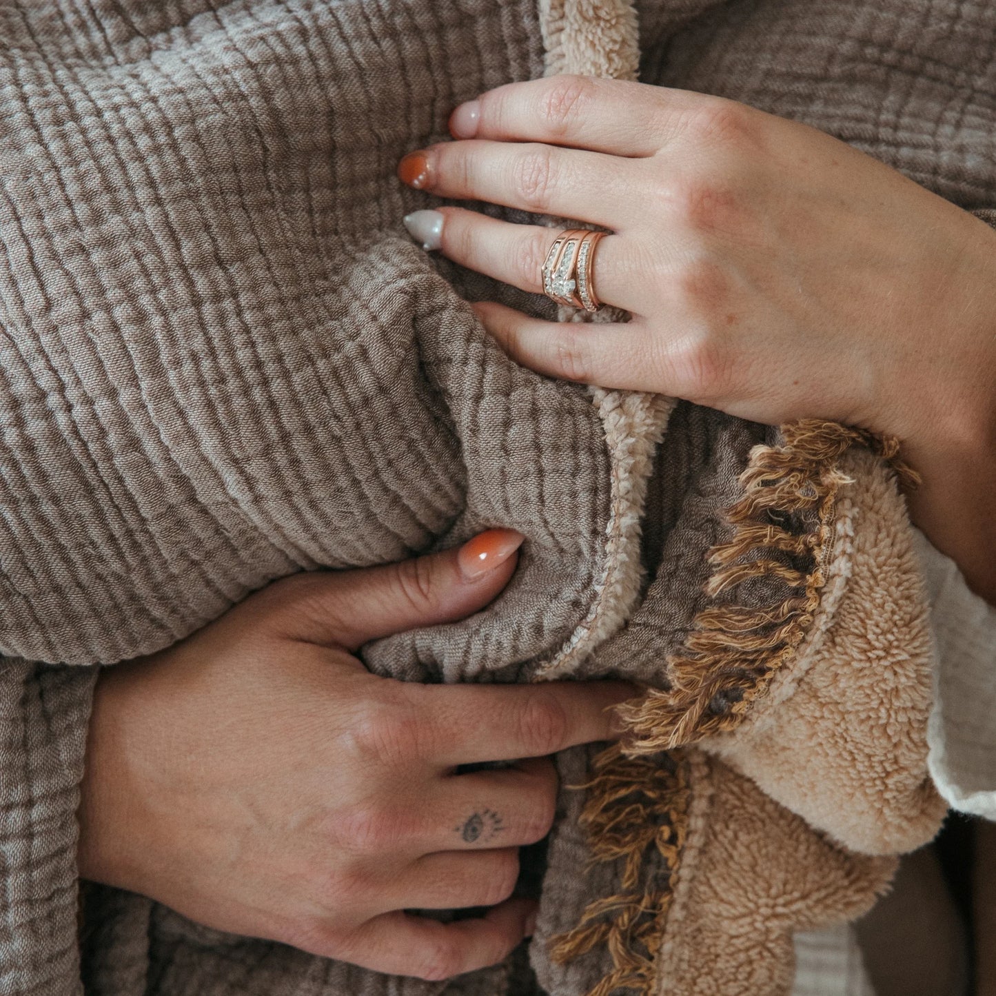 Crinkle Fleece Lined Throw - Bison