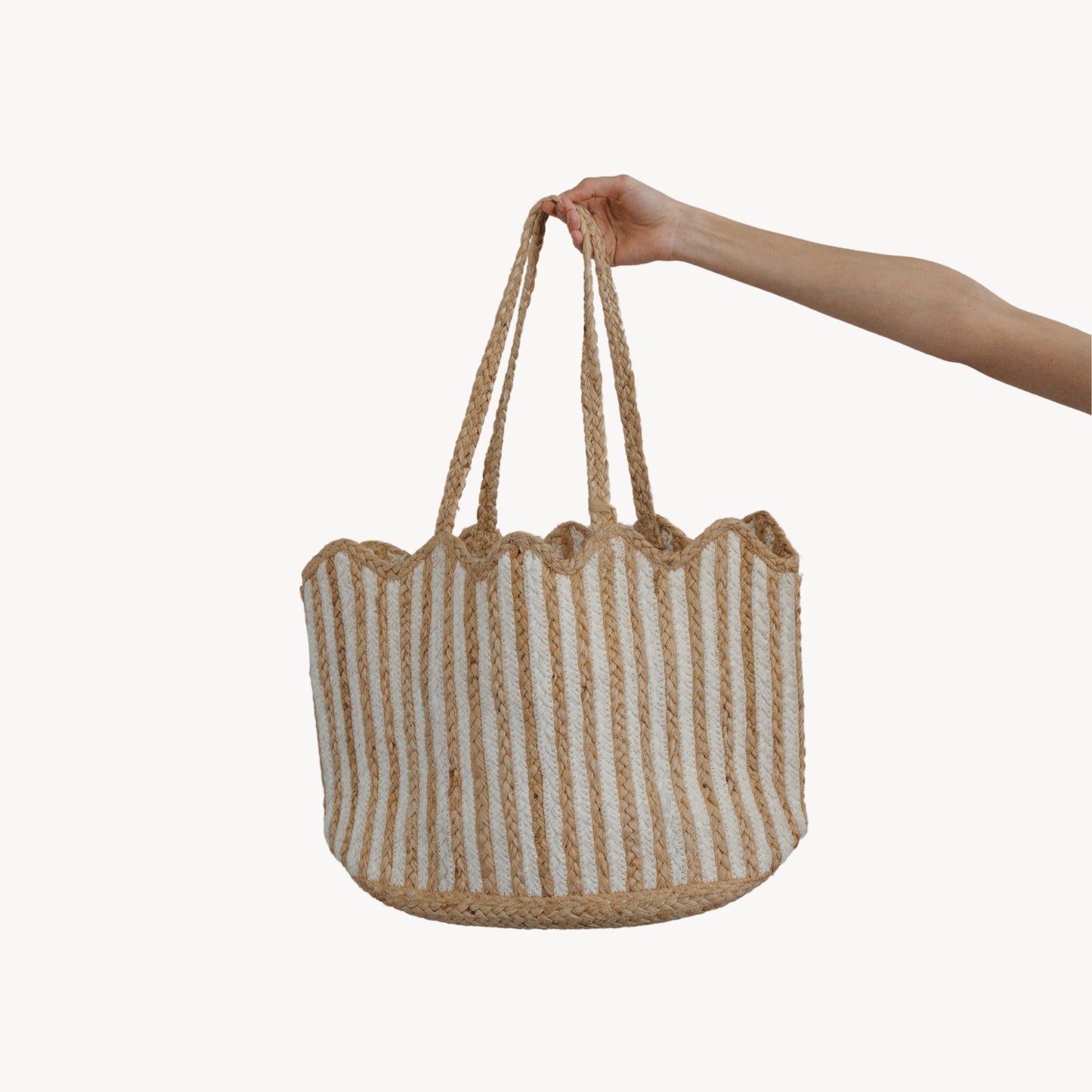 Jute Bag - Scalloped Tote with Tassel - Natural / White