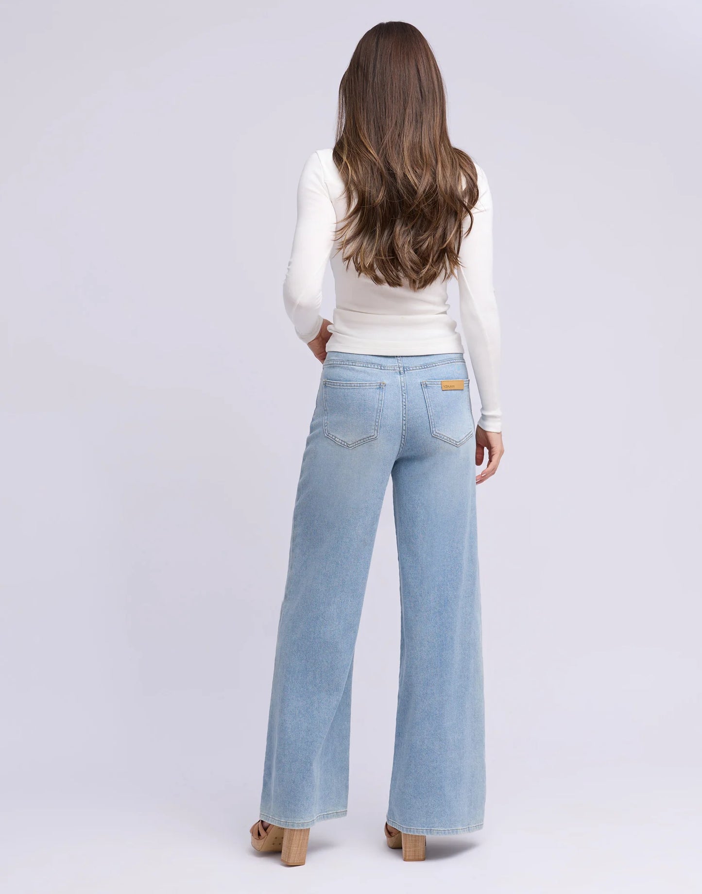 Lily Wide Featherweight - Classic Rise - Rihanna