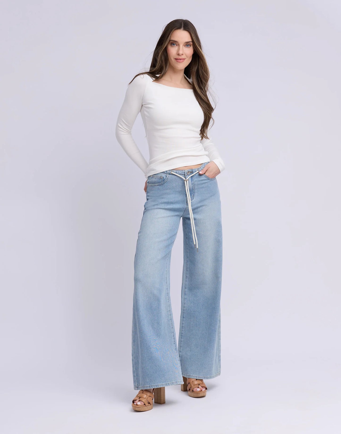 Lily Wide Featherweight - Classic Rise - Rihanna