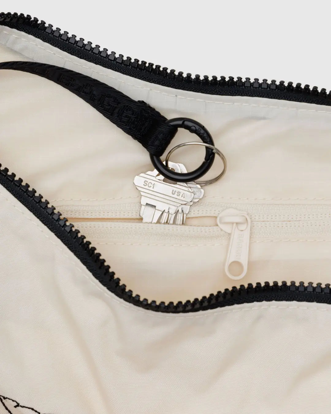 Medium Baggu Nylon Crescent Bag - Embroidered Shells
