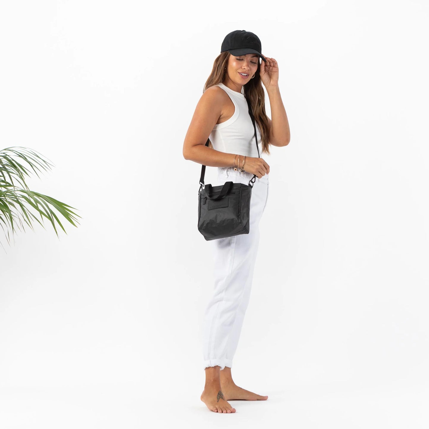 Monochrome Crossbody - Black