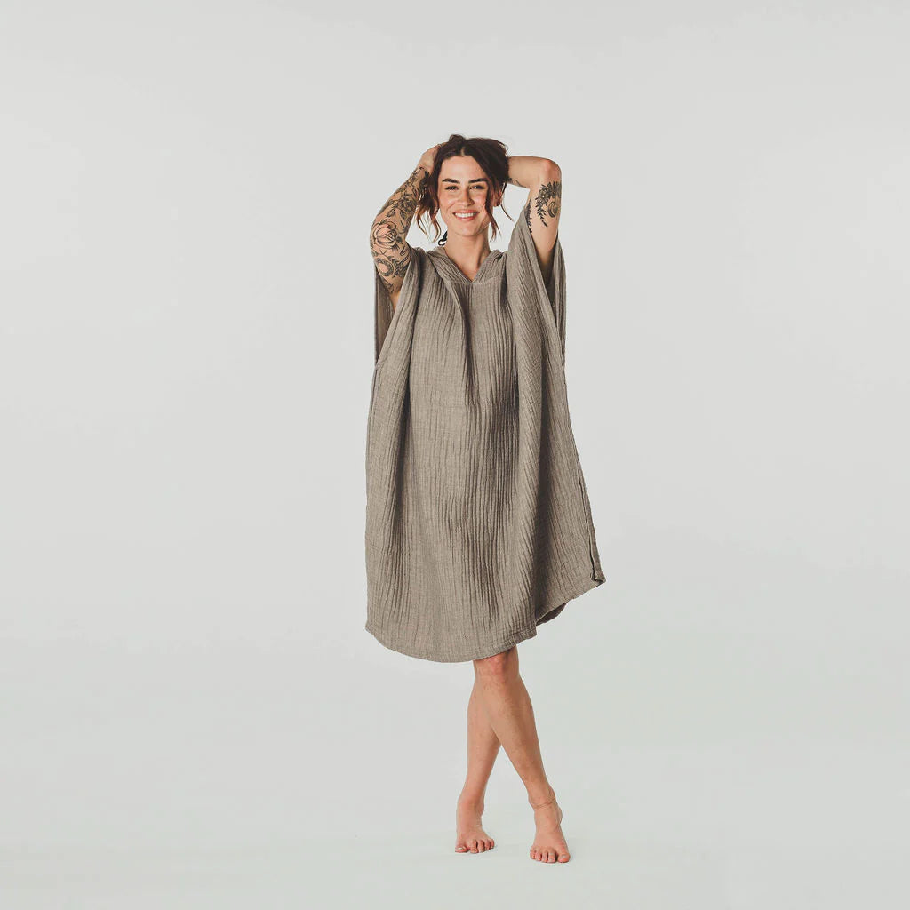 Shoreline Poncho - Pebble