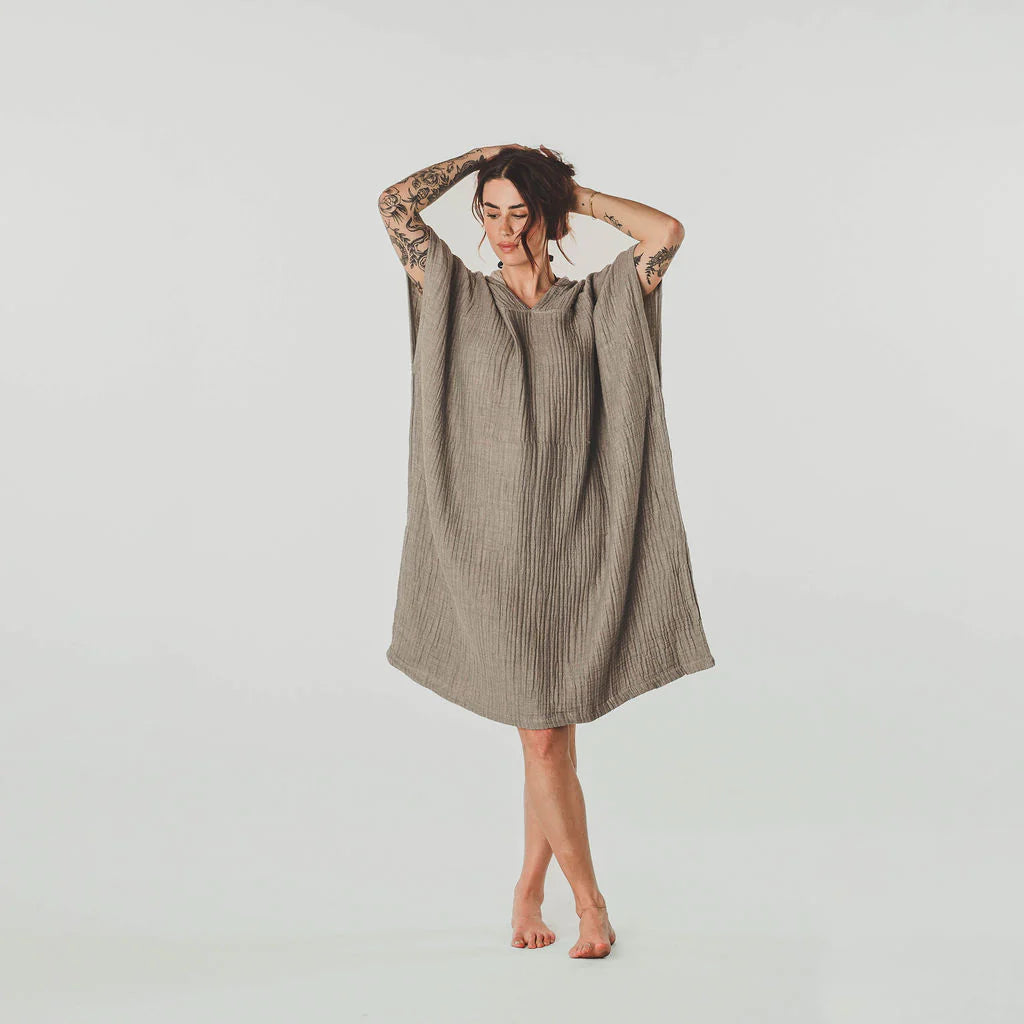 Shoreline Poncho - Pebble