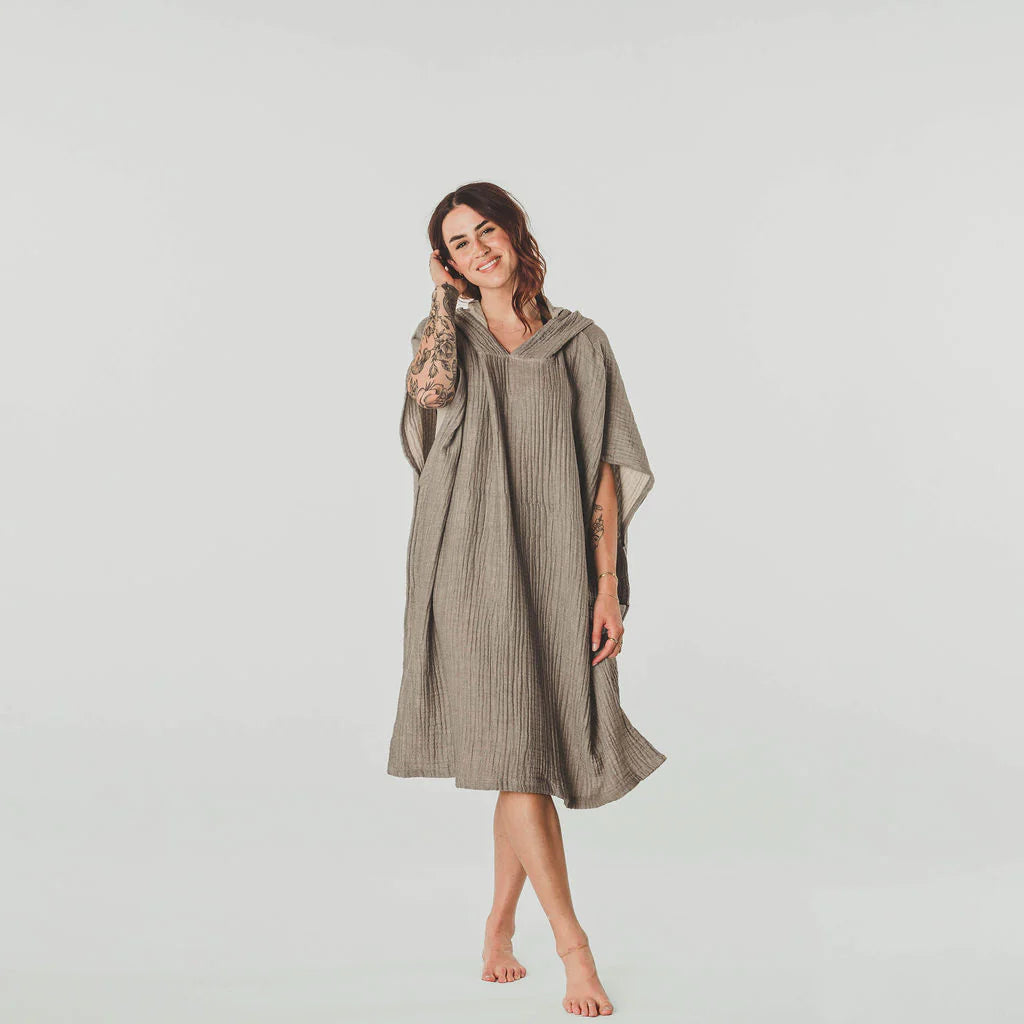 Shoreline Poncho - Pebble