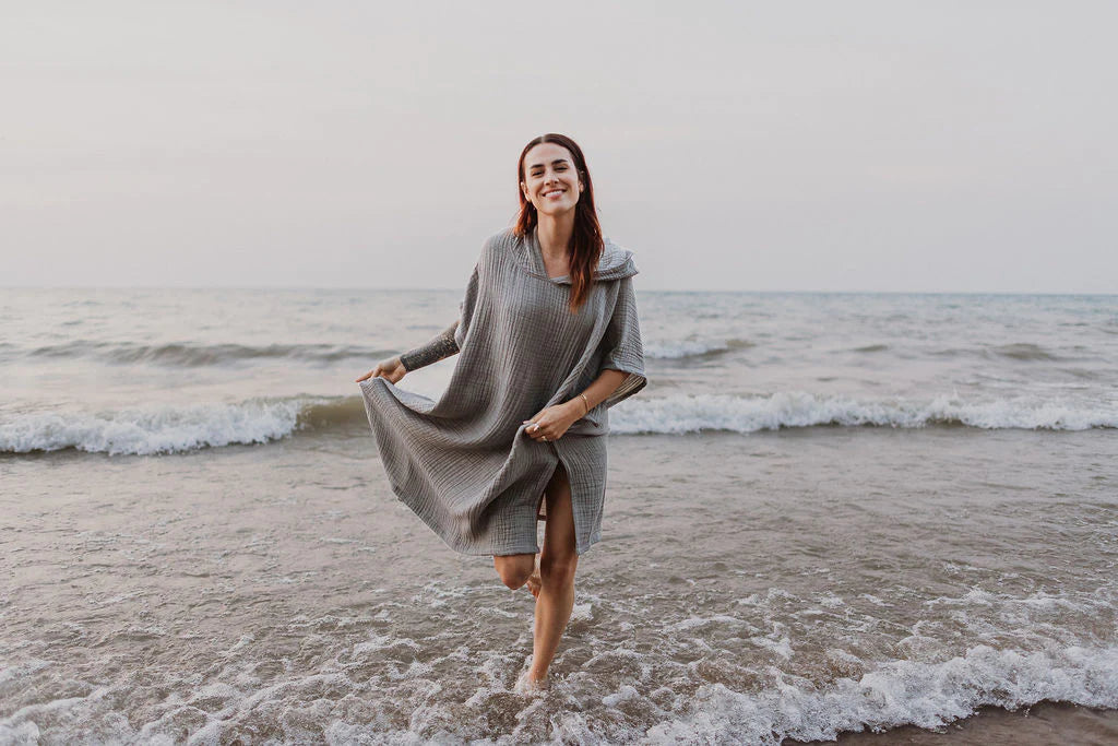 Shoreline Poncho - Pebble