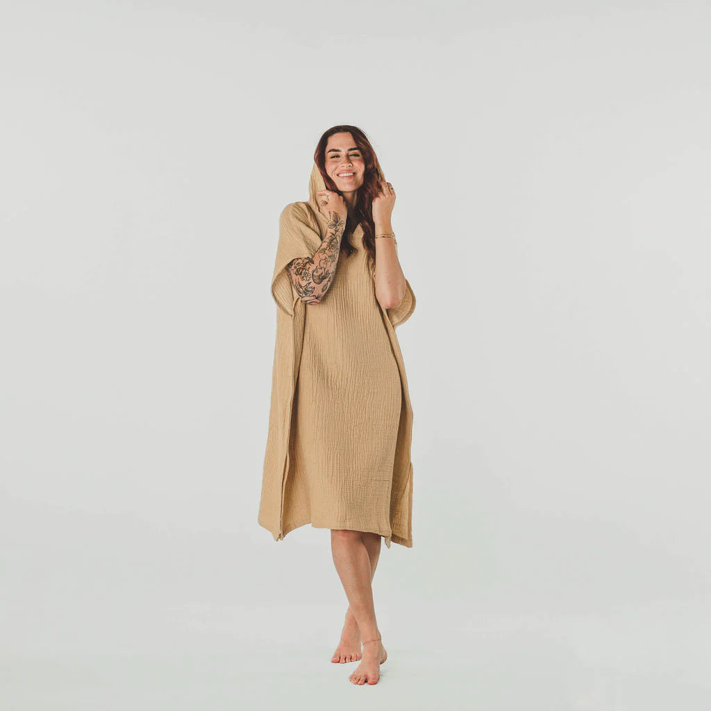 Shoreline Poncho - Sand