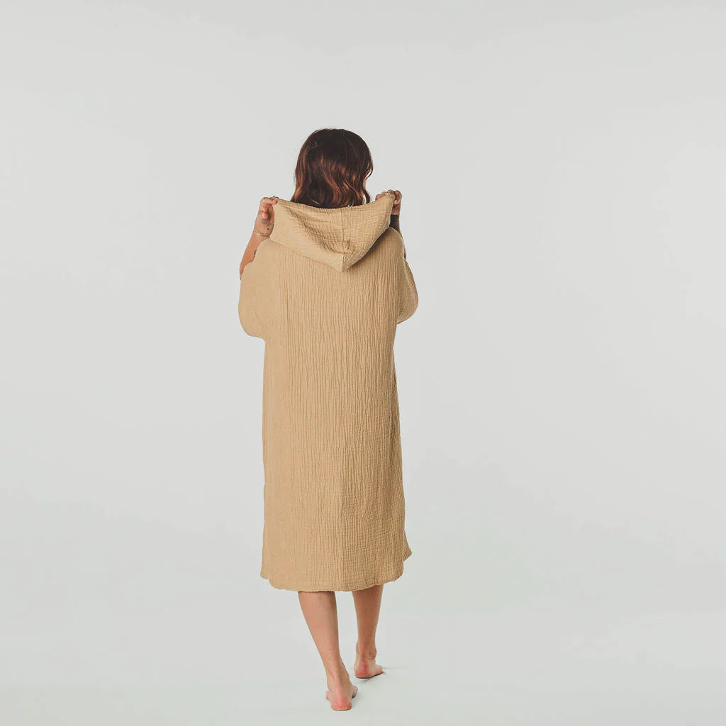 Shoreline Poncho - Sand