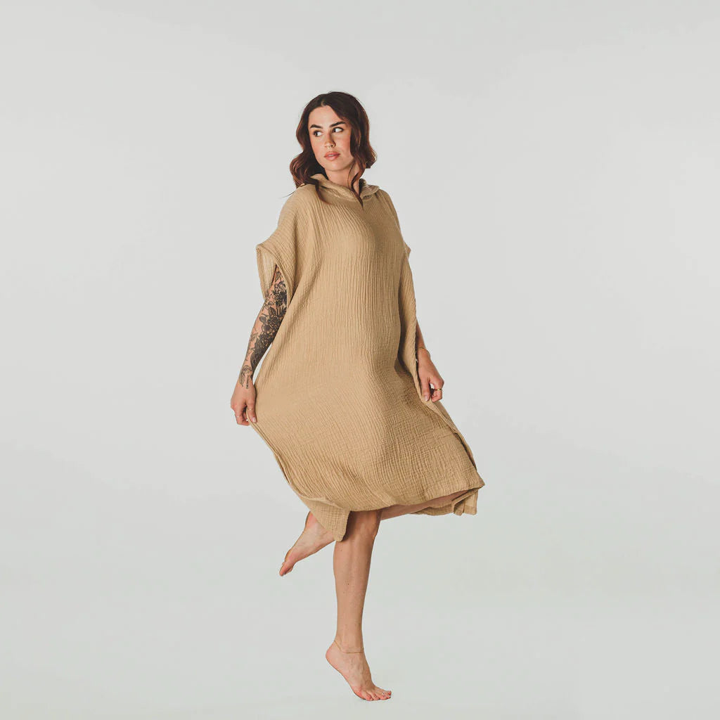 Shoreline Poncho - Sand