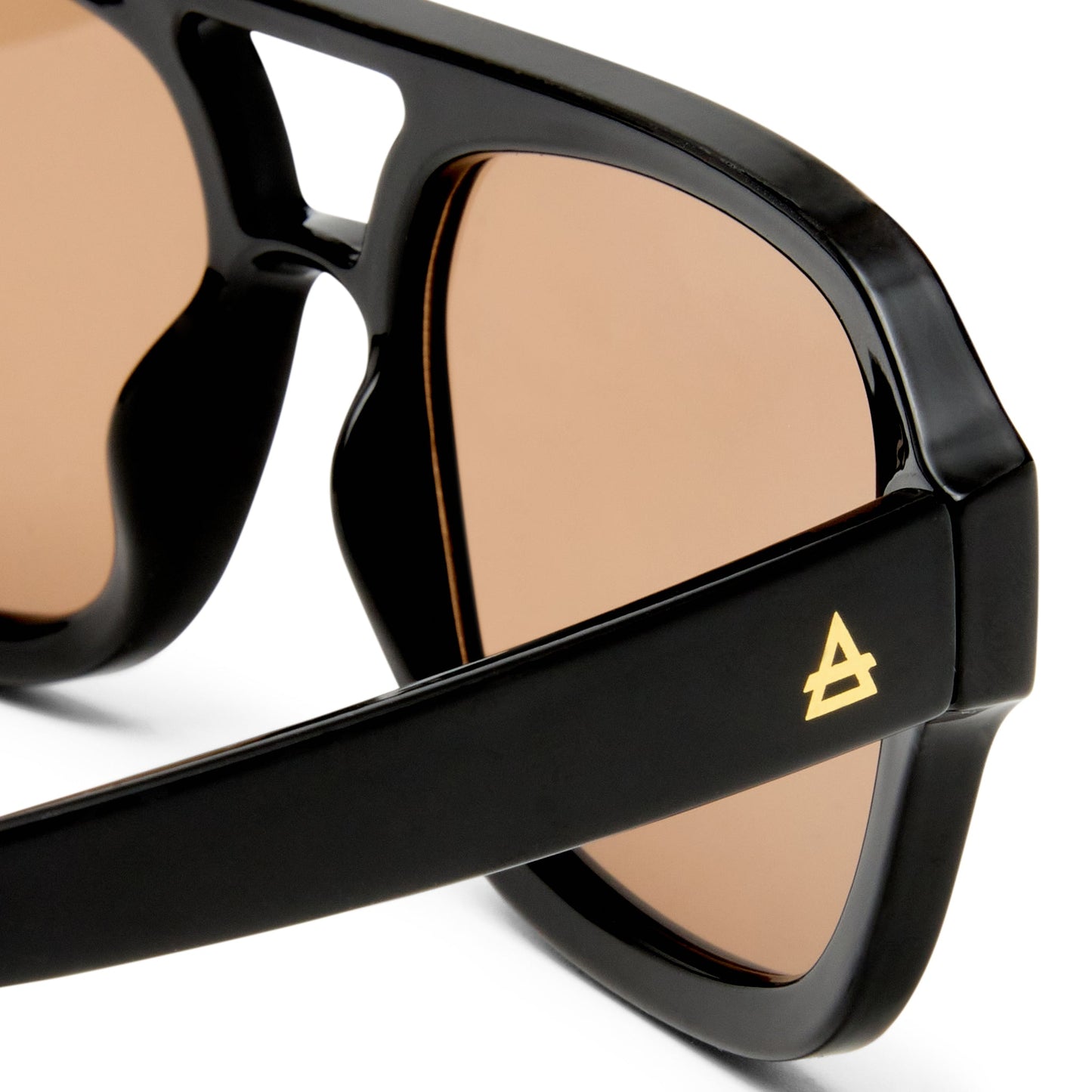 Aquarius - Black Tan Tint