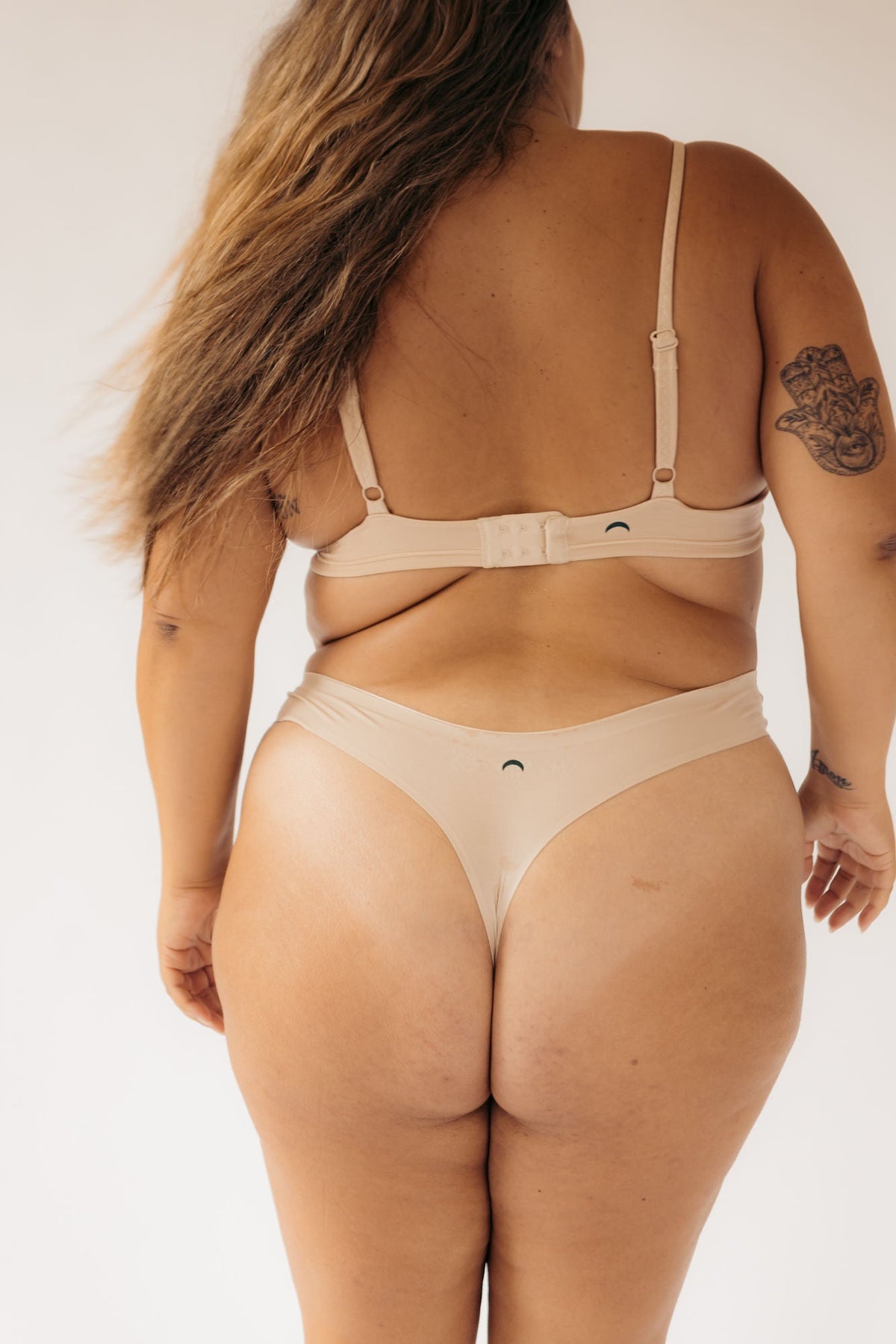 Seamless High Rise Thong - Biege